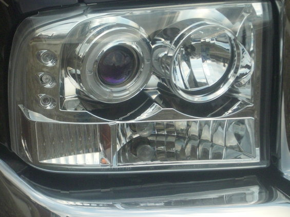 dsci0038.jpg Close up of Headlights