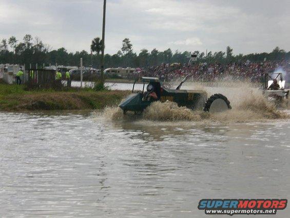 swamp-buggy-races-28oct07-134.jpg 