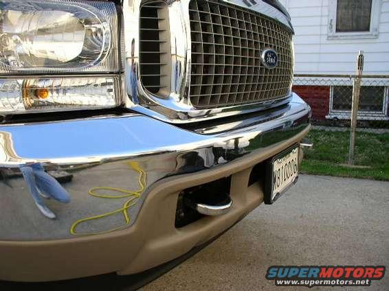 t_p1010001.jpg tow hook covers& 2003 clear headlights/apc
clear turn signals