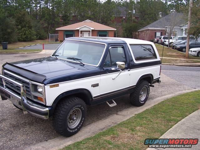 bronco-005-(small).jpg AFTER PAINT JOB