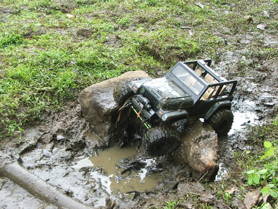 blk-jeep-posing.jpg 