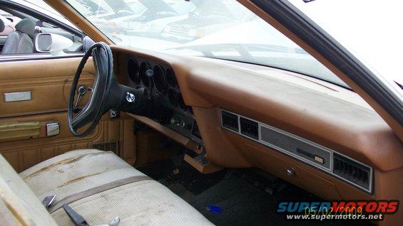 interior-1977-ranchero-gt.jpg 