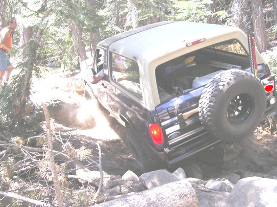 d3.jpg and through it with a little tire slippage from hanging up.  I definately 'need' 37's now.