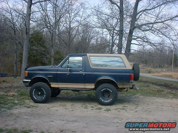 bronco.jpg This is what the 79 replaced. 1990, 302, Auto, 6" lift and 35" mud dawgs. No longer with me.