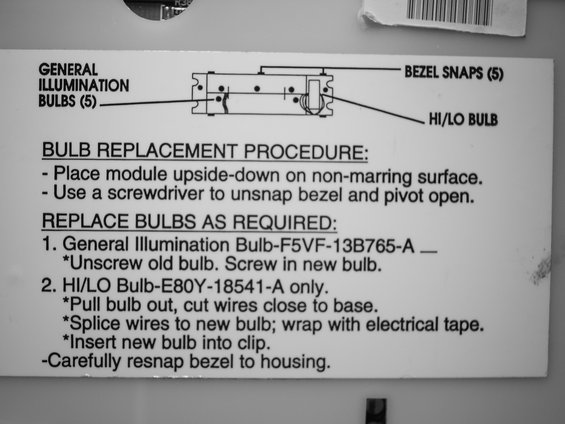 sta72301.jpg Had to change a bulb on the face plate, the following pictures are of the EATC head unit

*Bulb replacement instructions printed on unit