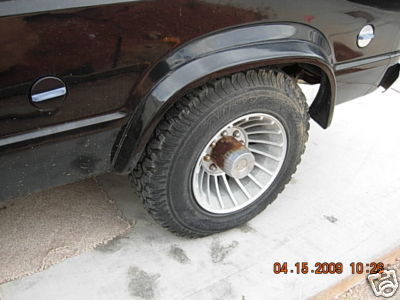 b94d_1.jpg Custom fenders and mags.