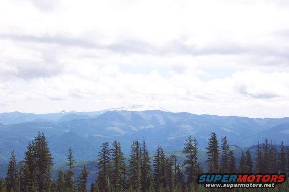 dcp_0035.jpg View from road 5850.  Diamond Peak?