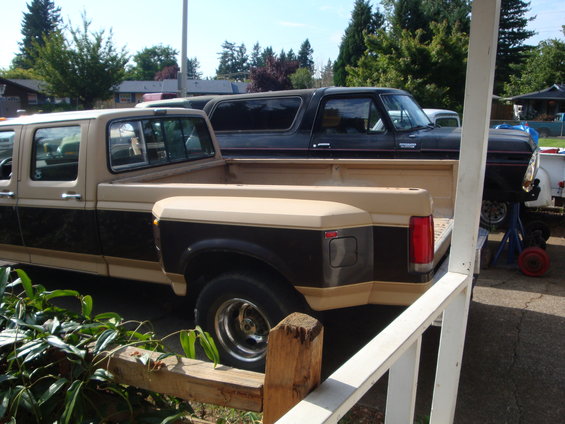 82309-001.jpg Got rid of the rack, getting the truck ready for the camper