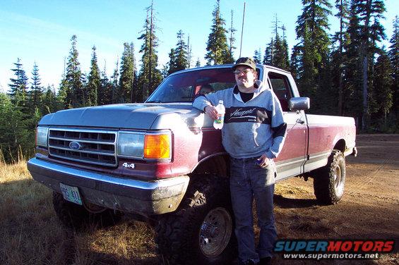 dcp_0090.jpg My truck builder.  At top of Diamond View Trail.