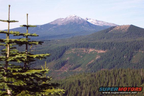 dcp_0089.jpg View of Diamond Peak from top of Diamond View Trail.  Over 9,000 feet and hardly any snow.