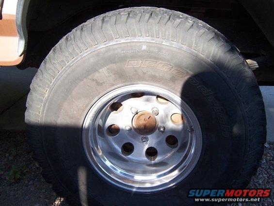 bronco-shots-007.jpg new 35's on Alcoa 15x10