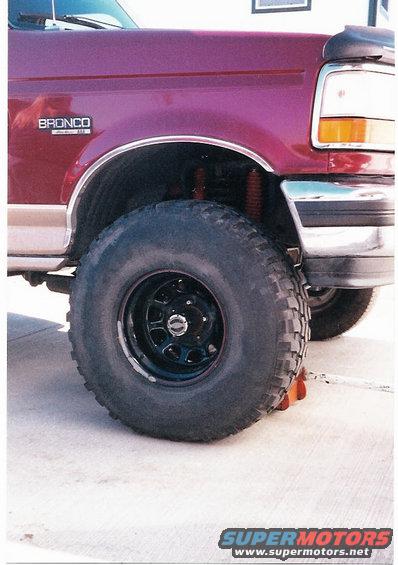 broncow35s.jpg Test fitting some 35's.  They will fit but bumper mod's would be required