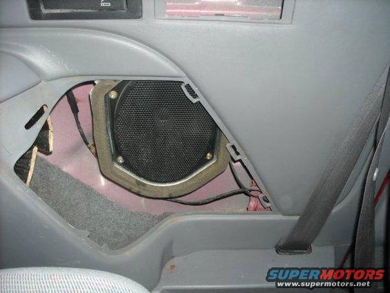 interior-speaker-left.jpg interior speaker left