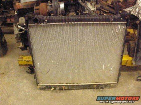 donor-truck-and-parts-032-(medium).jpg 97' Powerstroke Radiator