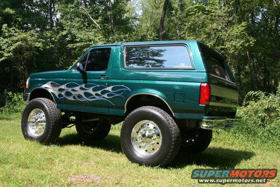 img_0337.jpg Bronco PSD Side/Rear