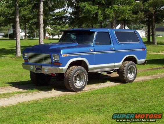 xbluegrey(bumper-lights-cowl-painted-grill-large-sliders).jpg 