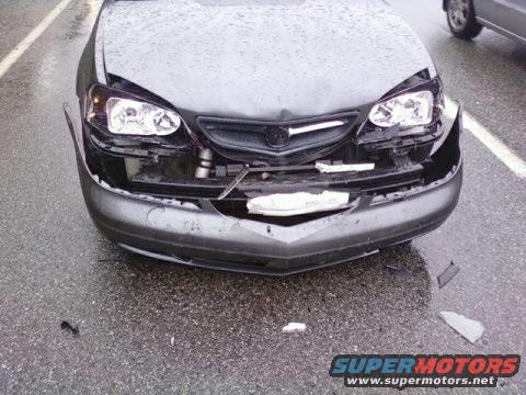 acurasmash.jpg First pics right after accident.  Waiting on insurance company's final decision.