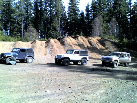 32010group-shot1.jpg The group rigs shot . L-R Tim & Berni, Myself and Girlpower.