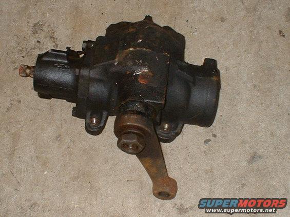 92-f150-steering-pump-(leaking-sector-shaft).jpg '92 F150 steering pump.  Has a leaking sector shaft.  Don't know if it can be rebuilt.