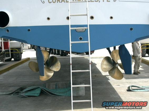 hook-props-and-rudders.jpg Transom, Props and Rudders