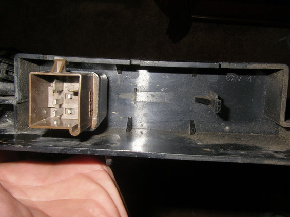 oem-relay-box-4.jpg 