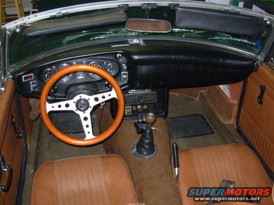 21interior.jpg 