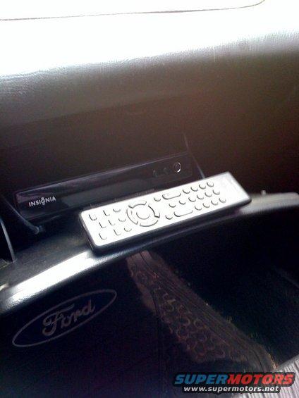 fordprobegthdtv.jpg I installed Digital TV Converter Box in the glove compartment.