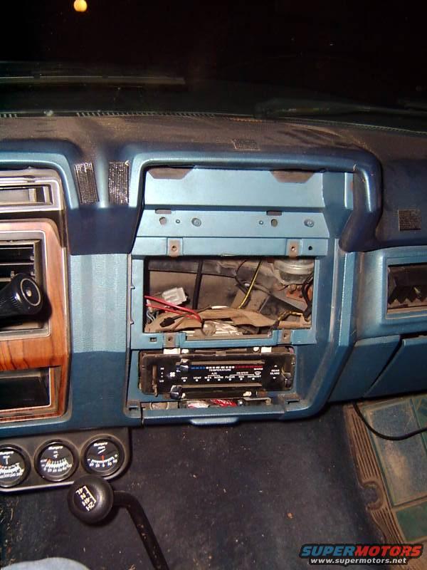 dash.jpg thieves are not cool!! they rip out your stereo and leave this for you.