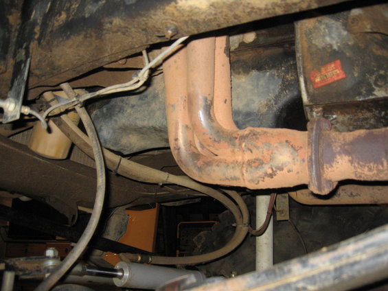 bronco-exhaust-(2).jpg 