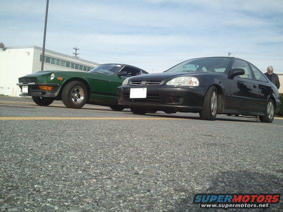 20111113-13.27.28.jpg My dad's 240 and my ej8.