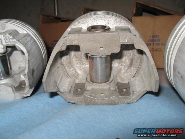 302-pistons-005.jpg 