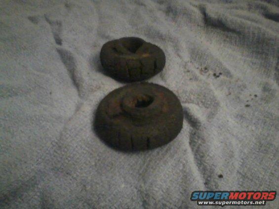 passenger-side-rear-swaybar-end-link-bushings-.jpg 