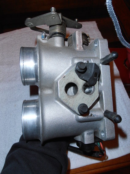 throttle-body-3.jpg 