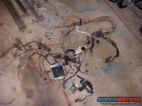 7.jpg wiring anybody!!??? (Old harness)