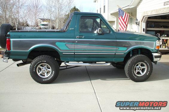 green-bronco-silver.jpg 