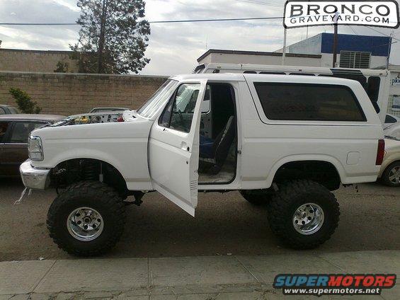 white-bronco-3.jpg 