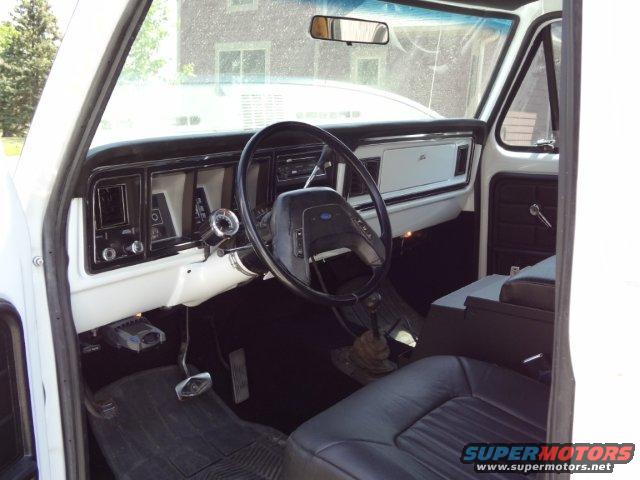 78-bronco--interior-(15).jpg 