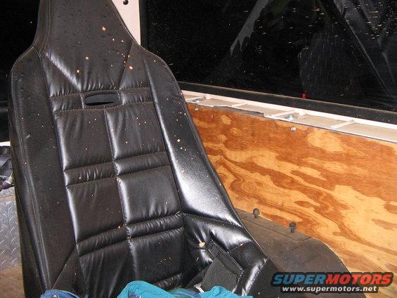 img_0019.jpg Wood side panels in the back. Another shot of the Summit seat.