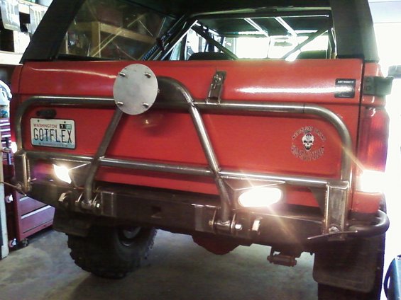 1989 Ford Bronco Tube Swing Down Tire Carrier Picture