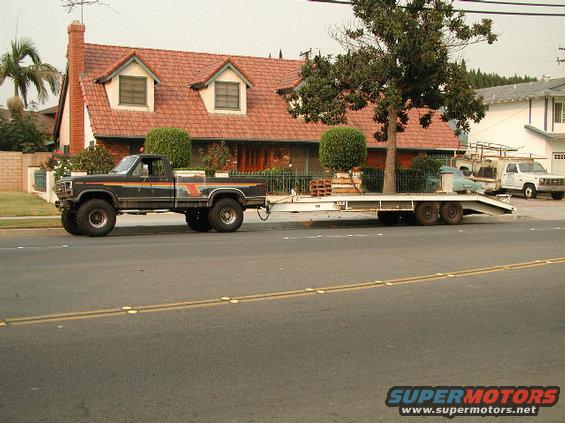 rainbowzieman1.jpg Towing Zieman trailer, rated at 15K#, tows like a dream!