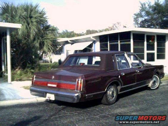 1985-lincoln-town-car----01.jpg 1985 Lincoln Town Car