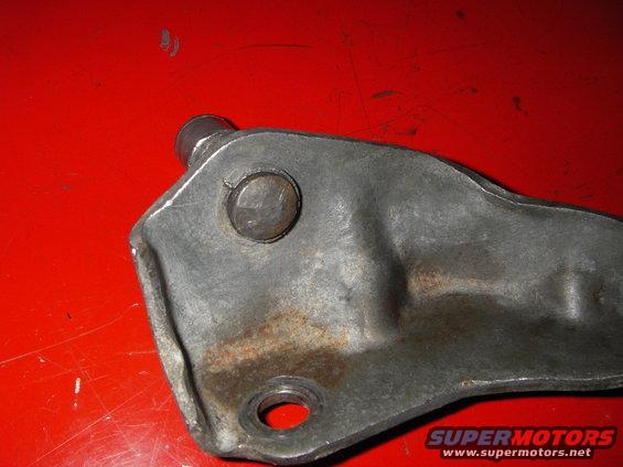 imgp0081.jpg the back of the bell side Z-bar bracket
not much left holding the shaft in at all 